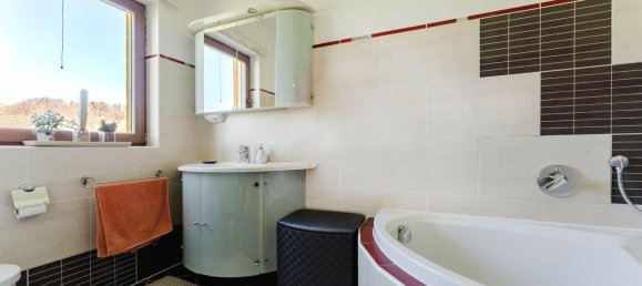 4 bedrooms House in Regau, Austria No. 140144 3