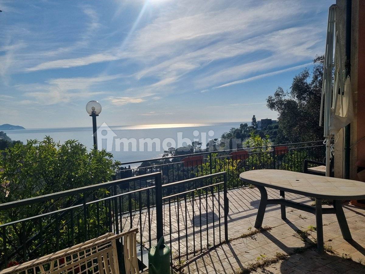 3 bedrooms Villa in Zoagli, Italy No. 63402