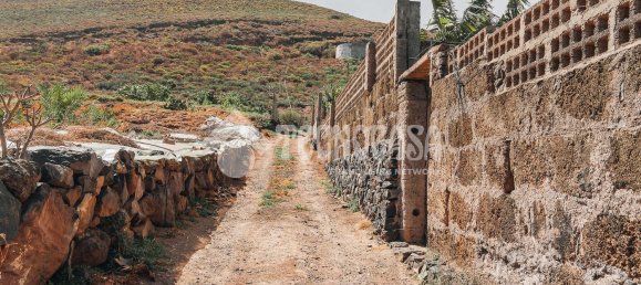  Land in Buenavista del Norte, Spain No. 150911 31