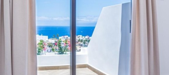 3 bedrooms Bungalow in Adeje, Spain No. 29745 19