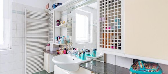 7-Zimmer Villa in Gerenzano, Italy, Nr. 3537 37