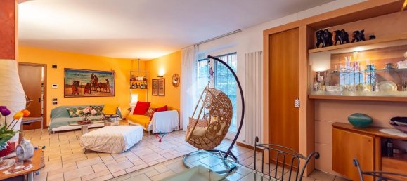 7-Zimmer Villa in Gerenzano, Italy, Nr. 3537 8