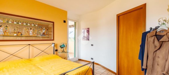 7-Zimmer Villa in Gerenzano, Italy, Nr. 3537 23