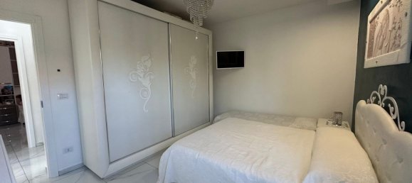 3 Schlafzimmer Wohnung in Castelfranco Emilia, Italy, Nr. 377039 5