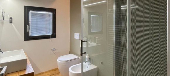 Casa de 16 divisões em Oristano, Italy N.º 257119 13