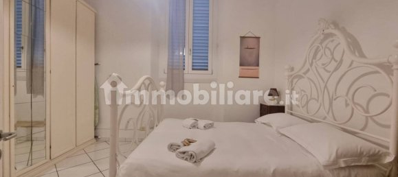 2 bedrooms Apartment in Florence, Italy No. 181924 7