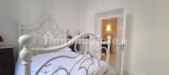 2 bedrooms Apartment in Florence, Italy No. 181924 8