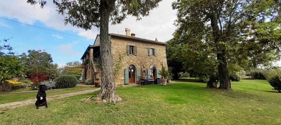14 rooms House in Sarteano, Italy No. 223113 2