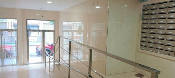 3 bedrooms Apartment in Malaga, Spain No. 187221 3