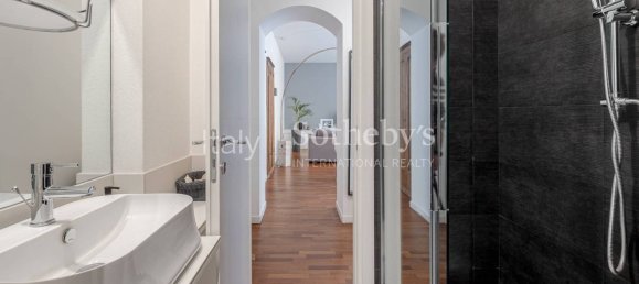 1 bedroom Apartment in Milan, Italy No. 243453 18