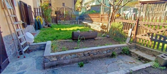 Casa de 5 habitaciónes en Pontey, Italy No. 35451 10