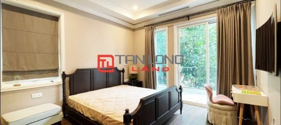 6 bedrooms Villa in Long Bien, Vietnam No. 592 3