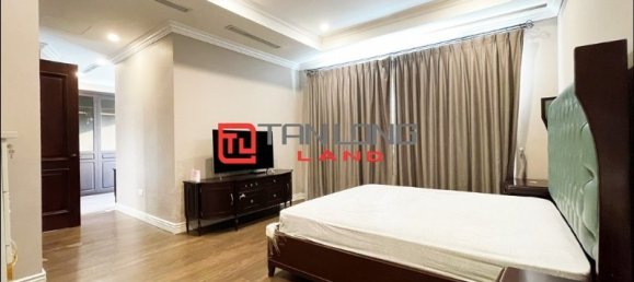 6 bedrooms Villa in Long Bien, Vietnam No. 592 7