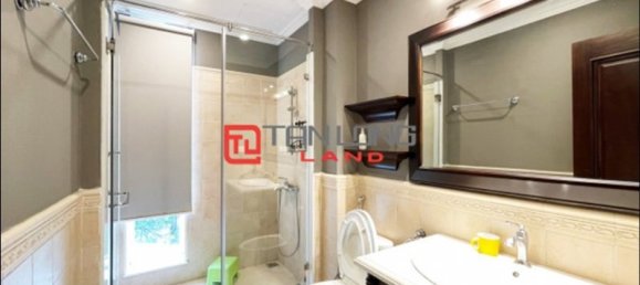 6 bedrooms Villa in Long Bien, Vietnam No. 592 14