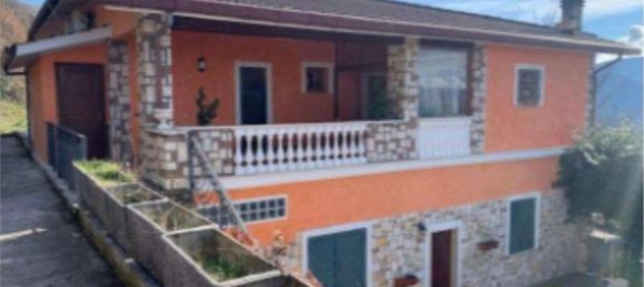 7 rooms Apartment in Subiaco, Italy No. 189918 2