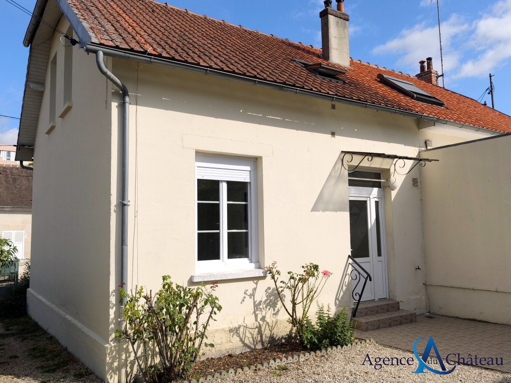 3 chambres Maison à Compiègne, France No. 320668