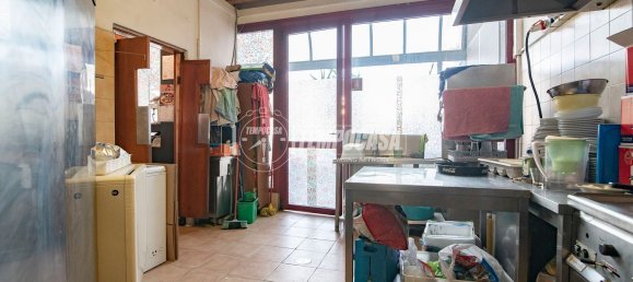 120m² Commercial property in Sesto San Giovanni, Italy No. 269384 37