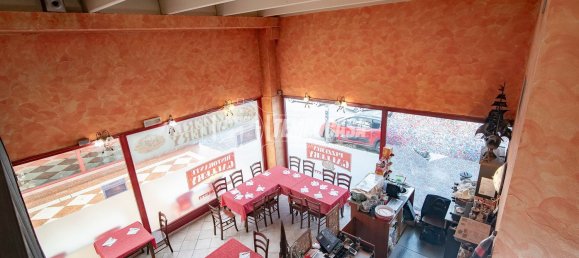 120m² Commercial property in Sesto San Giovanni, Italy No. 269384 28