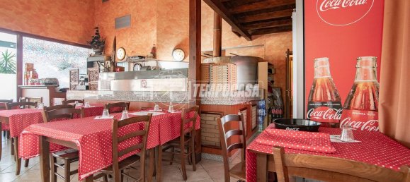 120m² Commercial property in Sesto San Giovanni, Italy No. 269384 17