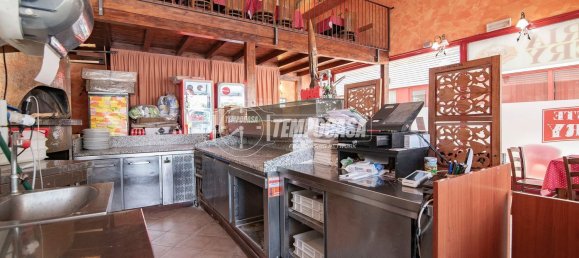 120m² Commercial property in Sesto San Giovanni, Italy No. 269384 12