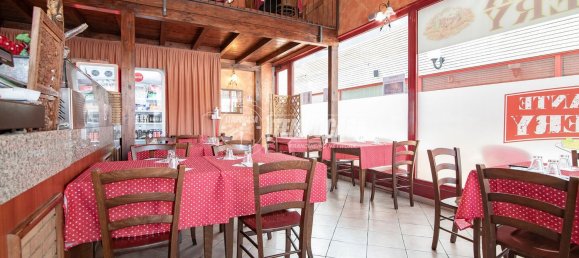 120m² Commercial property in Sesto San Giovanni, Italy No. 269384 9