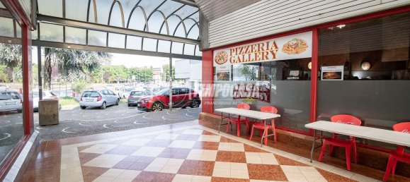 120m² Commercial property in Sesto San Giovanni, Italy No. 269384 5