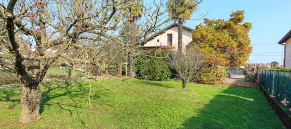 4 rooms House in Borgo Ticino, Italy No. 167682 4