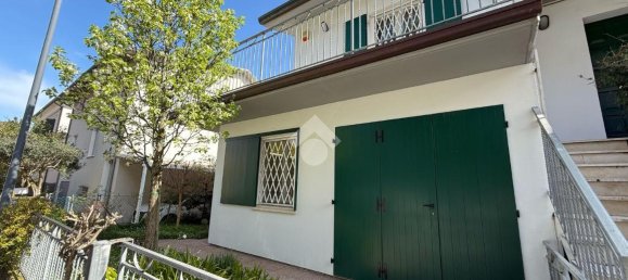 Villa de 3 divisões em Ravenna, Italy N.º 16429 2