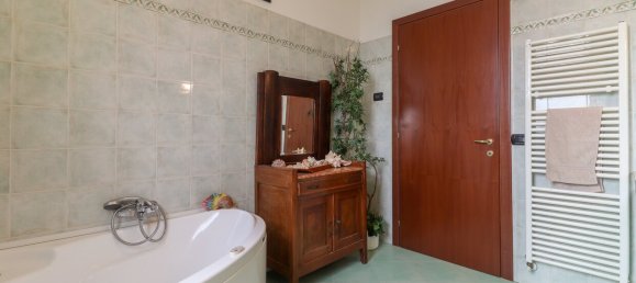 5 bedrooms Villa in Sala Bolognese, Italy No. 79270 24