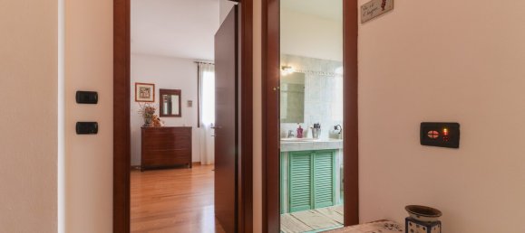 5 bedrooms Villa in Sala Bolognese, Italy No. 79270 15