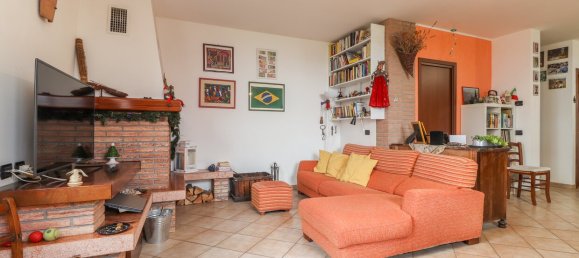 5 bedrooms Villa in Sala Bolognese, Italy No. 79270 9