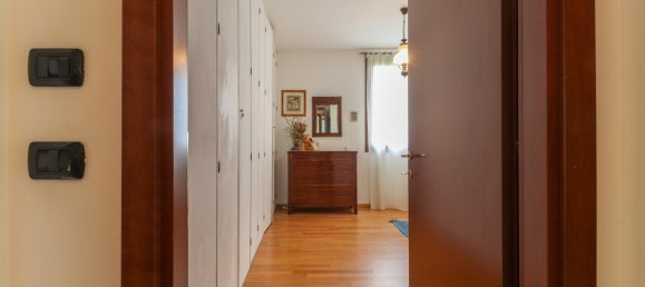 5 bedrooms Villa in Sala Bolognese, Italy No. 79270 16