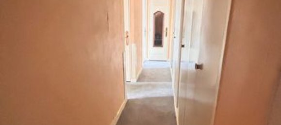 3 bedrooms Apartment in Pantin, France No. 360309 8