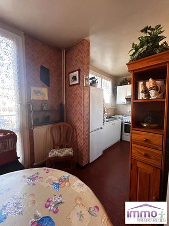 3 bedrooms Apartment in Pantin, France No. 360309