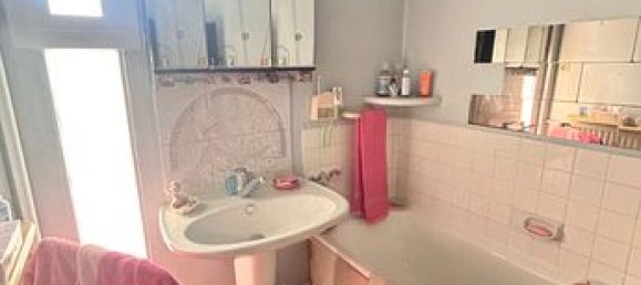 3 bedrooms Apartment in Pantin, France No. 360309 7