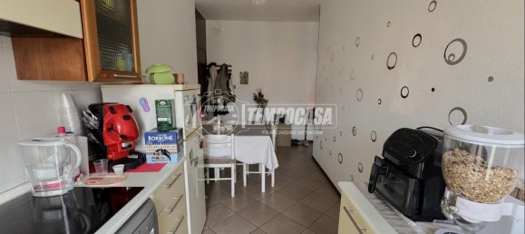 2 rooms Apartment in Bergamo, Italy No. 237720 5