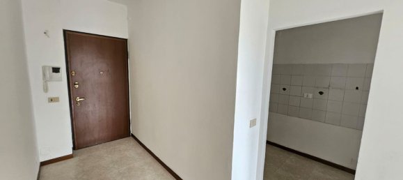 2 rooms Apartment in Milan, Italy No. 314157 9
