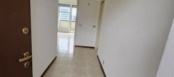 2 rooms Apartment in Milan, Italy No. 314157 16