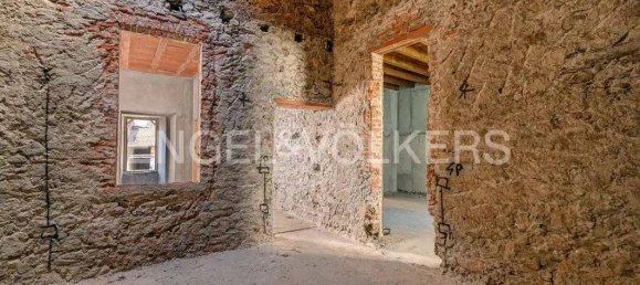 4 bedrooms House in Abbadia Lariana, Italy No. 134184 5