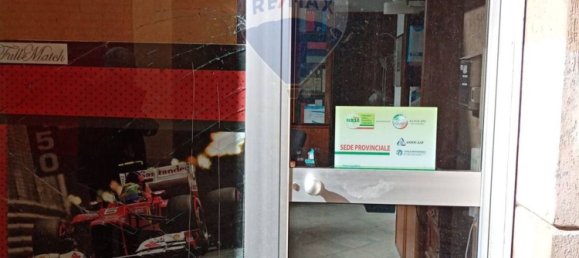 Gewerbliche Immobilie in Palermo, Italy 200m², Nr. 58558 5