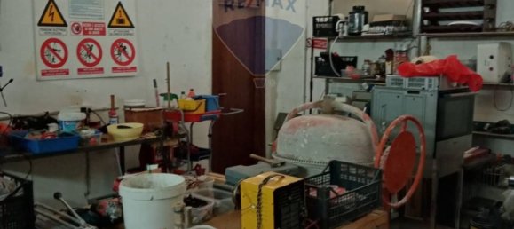 Gewerbliche Immobilie in Palermo, Italy 200m², Nr. 58558 10