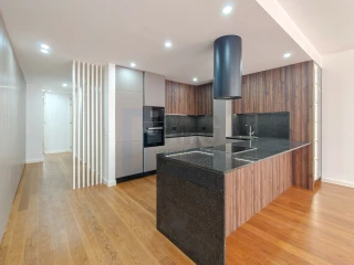 3 Schlafzimmer Wohnung in Odivelas, Portugal, Nr. 331940