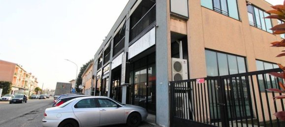 2 rooms Commercial property in Cesano Maderno, Italy No. 377196 17