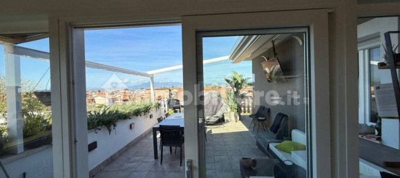 Пентхаус с 2 спальнями в Рим, Италия № 334349 6