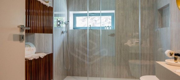 8 bedrooms House in Quarteira, Portugal No. 93302 40