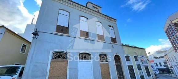 Bâtiment à Portimao, Portugal 940m² No. 133616 2