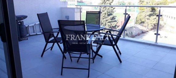 Пентхаус с 2 спальнями в Мсида, Мальта № 8688 2