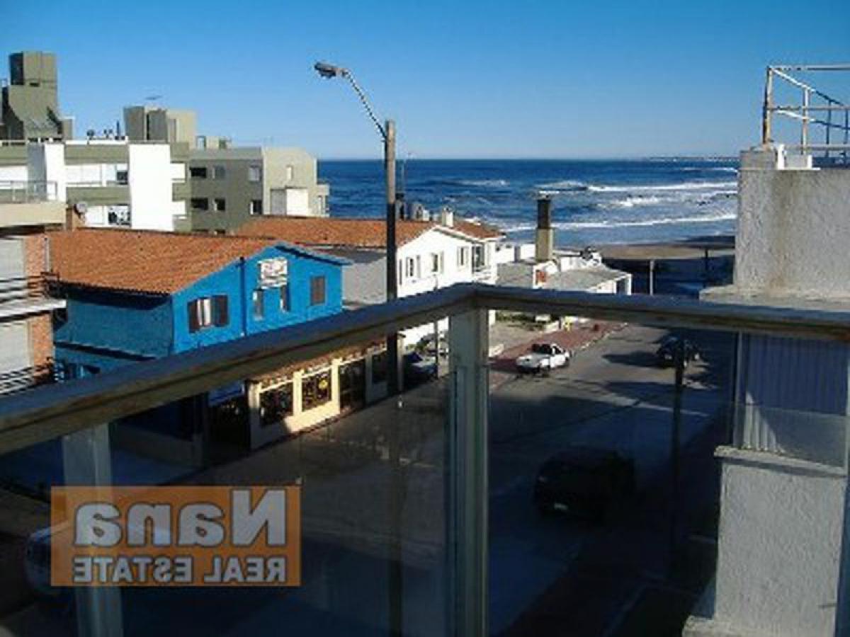 2 bedrooms Apartment in Maldonado, Uruguay No. 1095