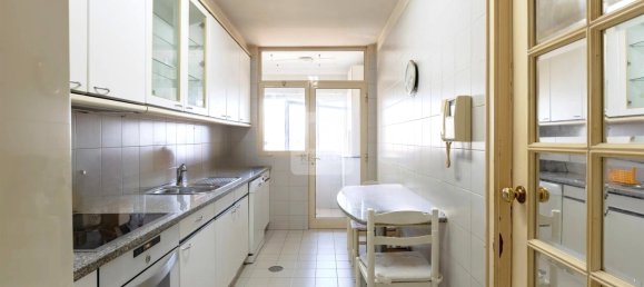 2 bedrooms Apartment in Porto, Portugal No. 15102 7