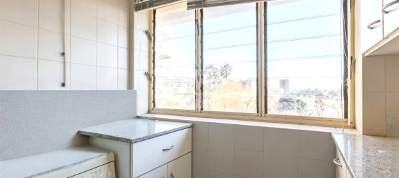 2 bedrooms Apartment in Porto, Portugal No. 15102 6